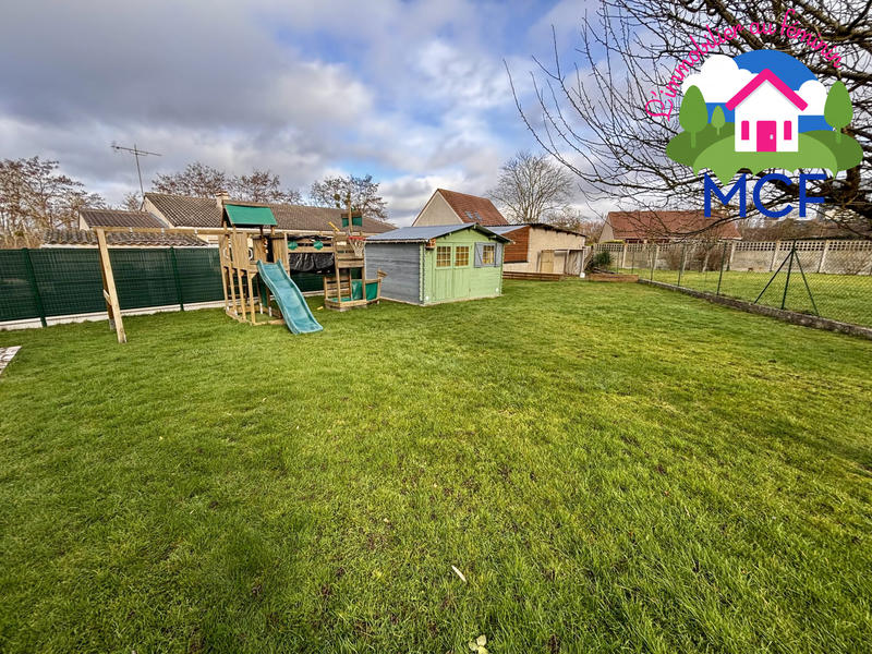 Maison traditionnelle - 93 m² - 5 pièces