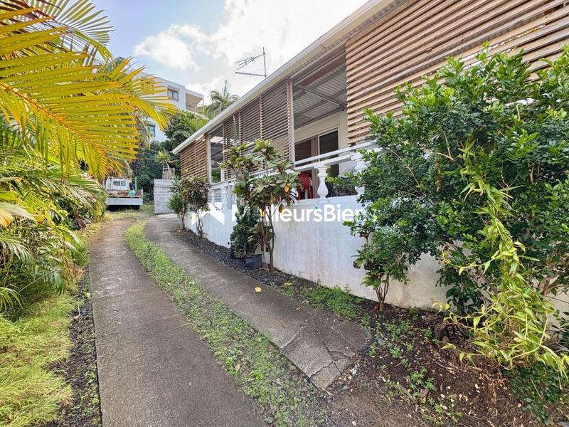 Propriété - 352 m² - 15 pièces