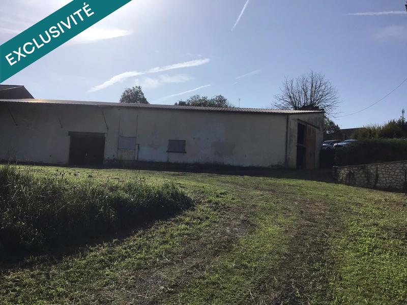 Local commercial - 1 400 m² - 2 pièces