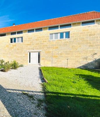 Maison - 162 m² - 3 pièces