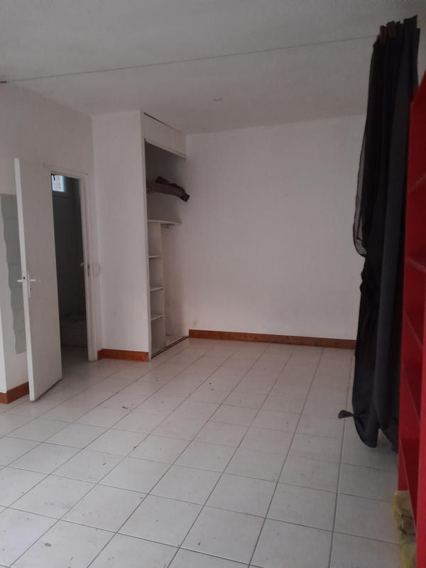 Maison - 295 m² - 10 pièces