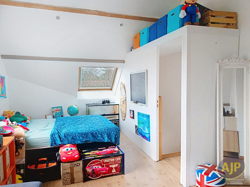 Maison - 175 m² - 7 pièces