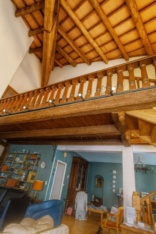 Maison - 300 m² - 10 pièces