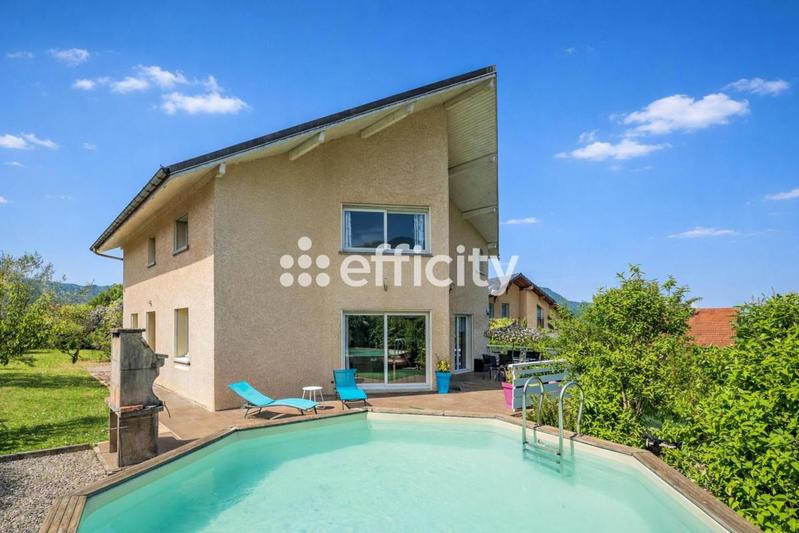 Maison - 169 m² - 6 pièces