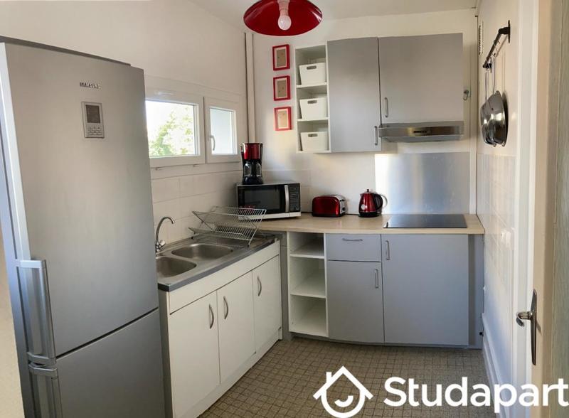 Chambre - 11 m² - 1 pièce