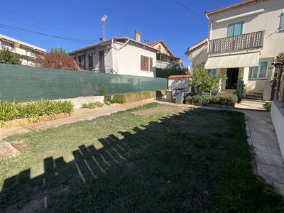 Appartement - 90 m² - 4 pièces