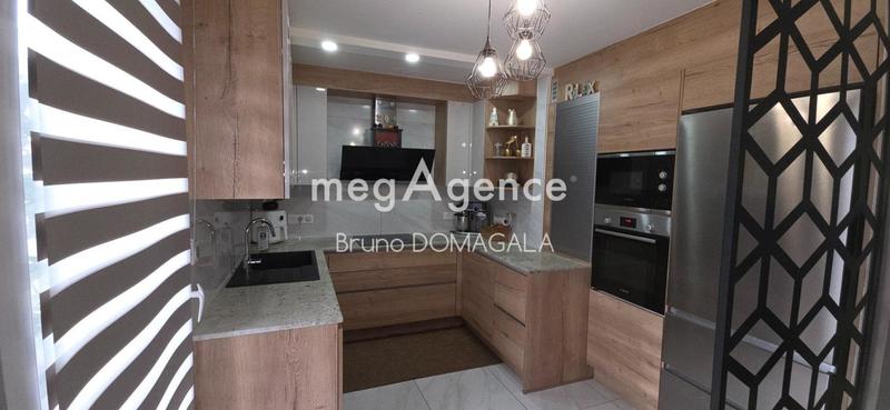 Appartement - 99 m² - 5 pièces