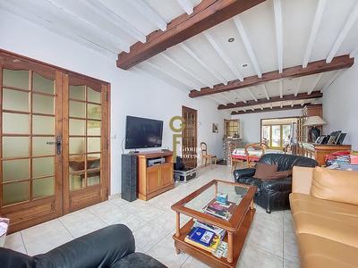 Maison - 137 m² - 5 pièces