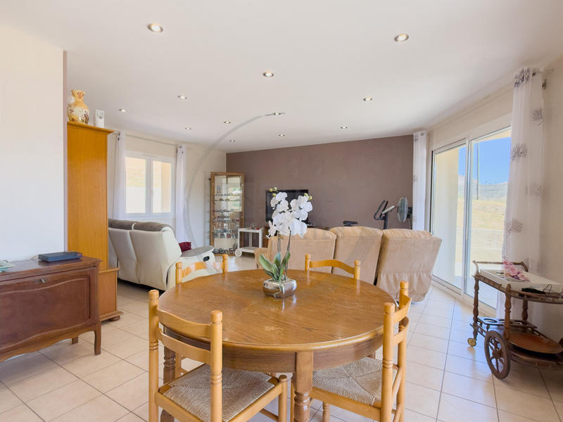 Villa - 123 m² - 6 pièces