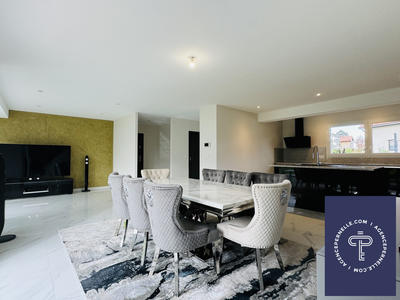 Villa - 140 m² - 5 pièces