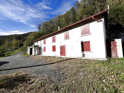 Maison - 98 m² - 5 pièces