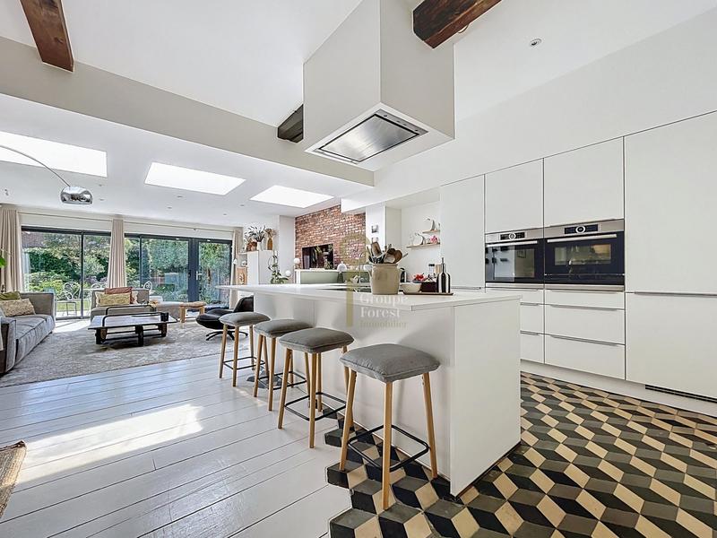 Maison - 184 m² - 8 pièces