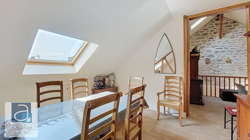 Appartement - 77 m² - 6 pièces