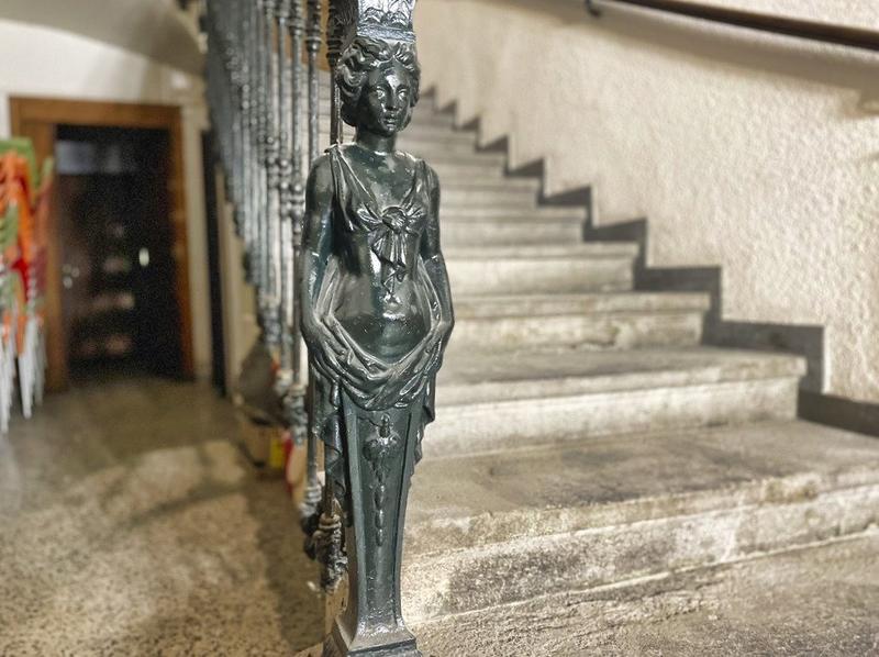 Appartement - 384 m² - 12 pièces