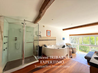 Maison - 183 m² - 7 pièces