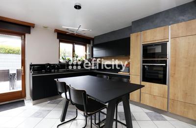 Maison - 166 m² - 5 pièces