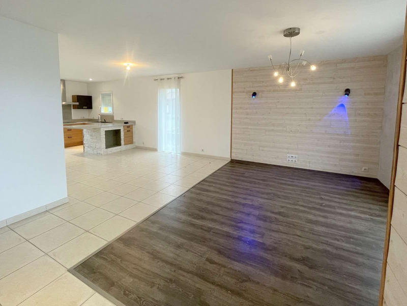 Maison - 85 m² - 4 pièces