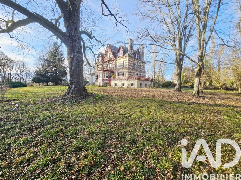 Maison - 540 m² - 17 pièces