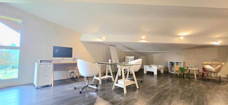 Maison - 200 m² - 5 pièces