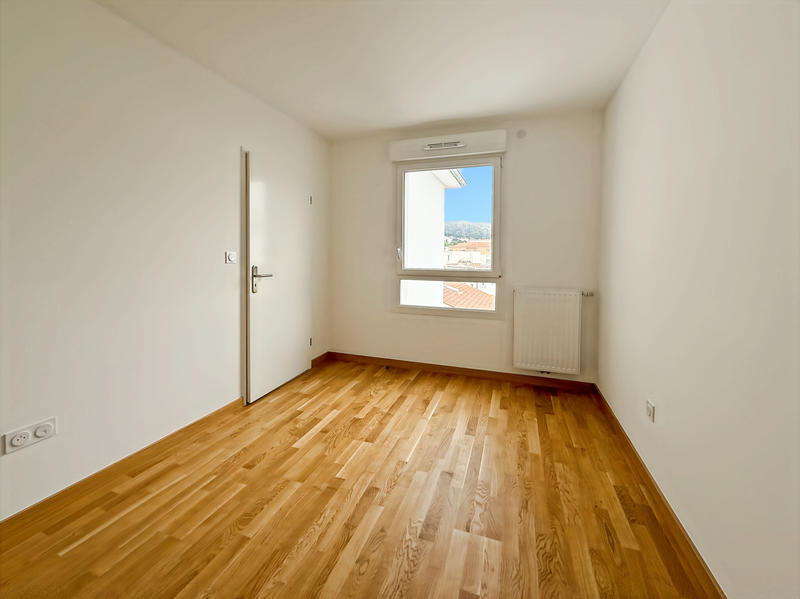 Appartement - 102 m² - 4 pièces