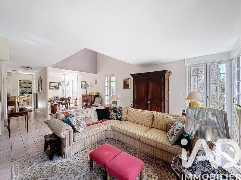 Maison - 170 m² - 8 pièces