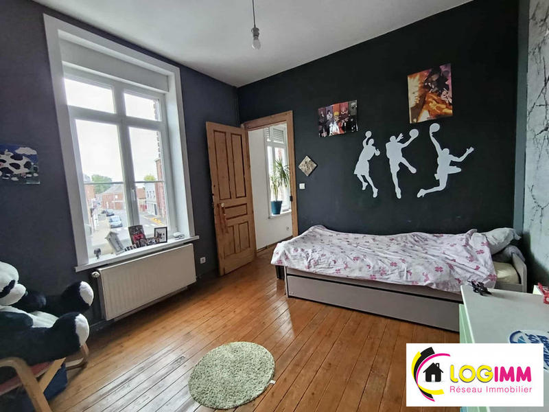 Maison - 203 m² - 10 pièces