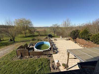 Maison - 182 m² - 7 pièces