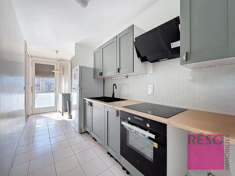 Appartement - 100 m² - 4 pièces