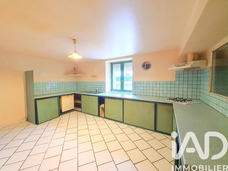 Maison - 218 m² - 7 pièces