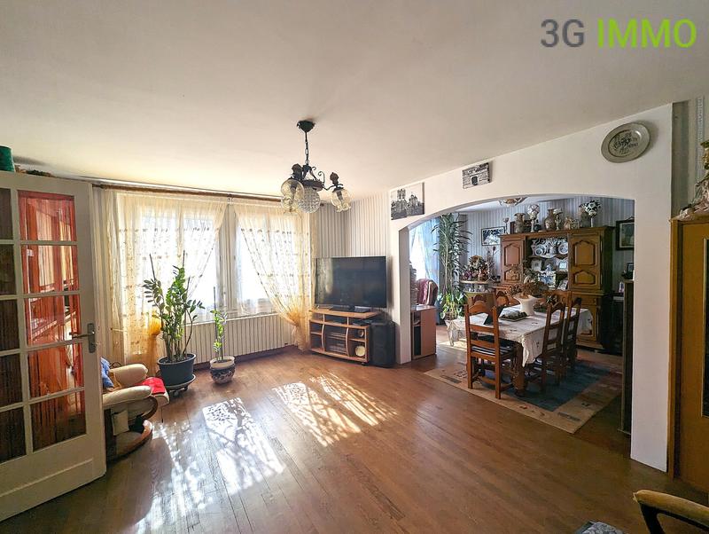 Maison - 140 m² - 5 pièces