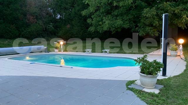 Maison - 234 m² - 6 pièces