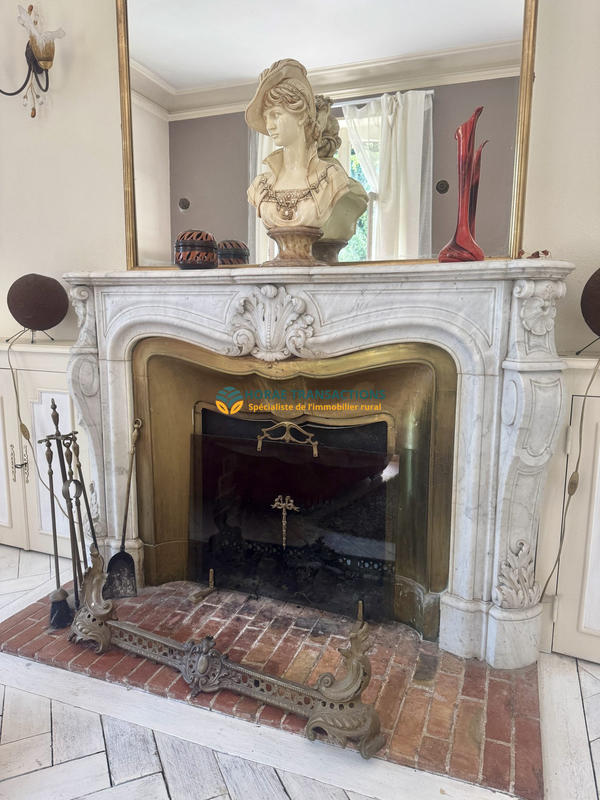 Maison - 468 m² - 10 pièces