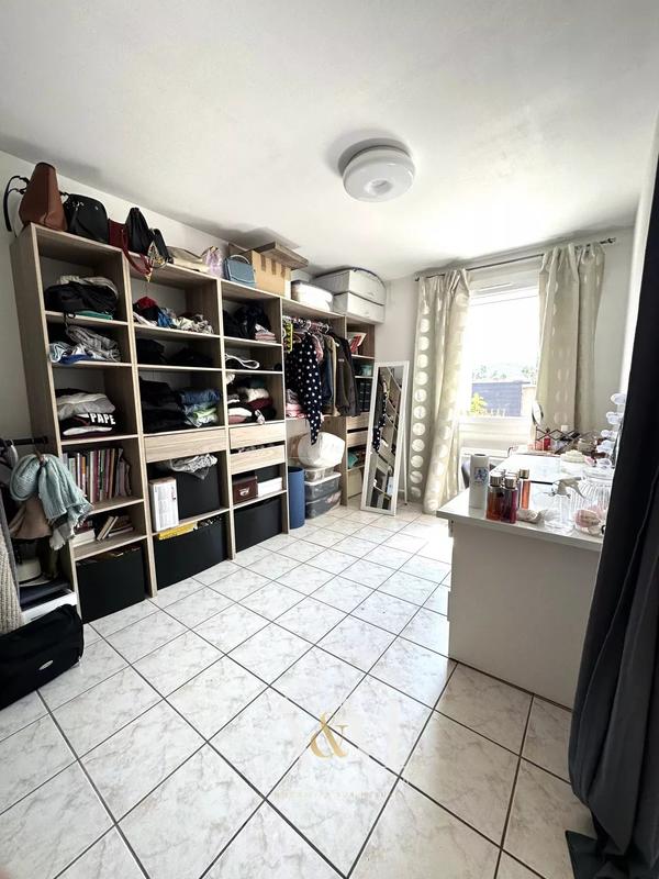 Villa - 90 m² - 4 pièces