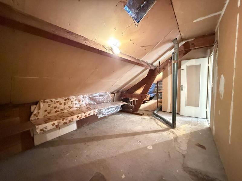 Maison - 98 m² - 5 pièces