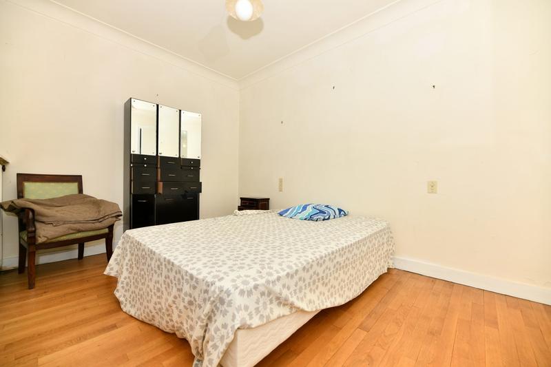 Maison - 484 m² - 9 pièces