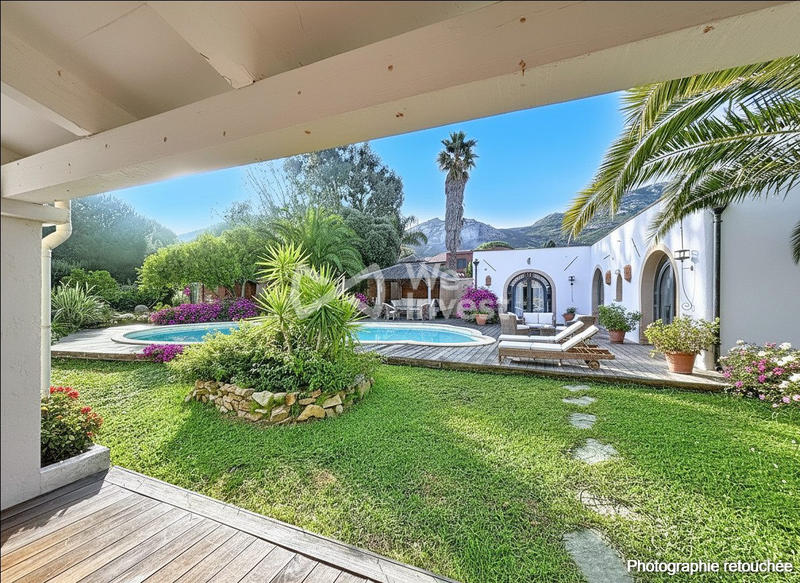 Villa - 183 m² - 5 pièces