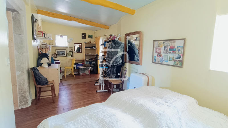 Maison - 205 m² - 7 pièces