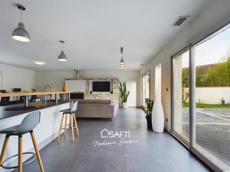 Maison - 187 m² - 6 pièces