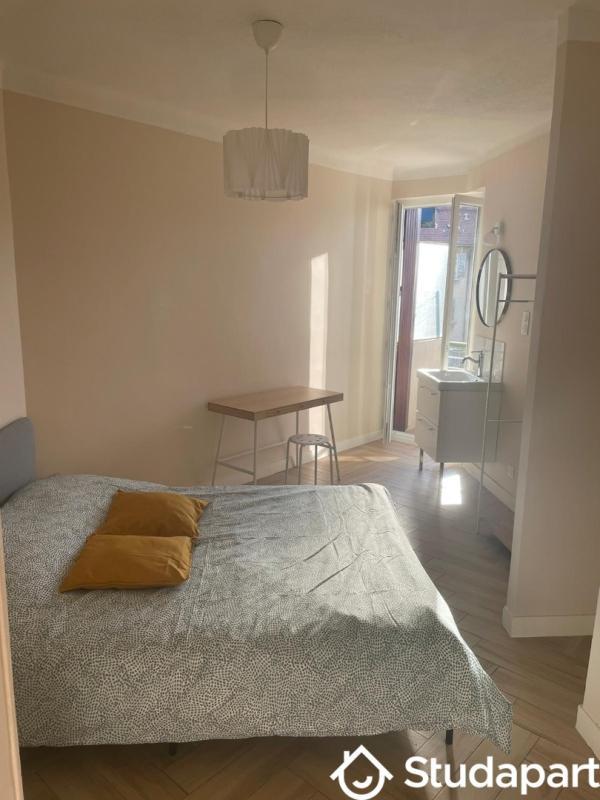 Chambre - 10 m² - 1 pièce