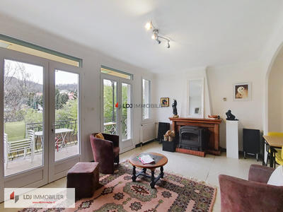 Maison - 186 m² - 7 pièces