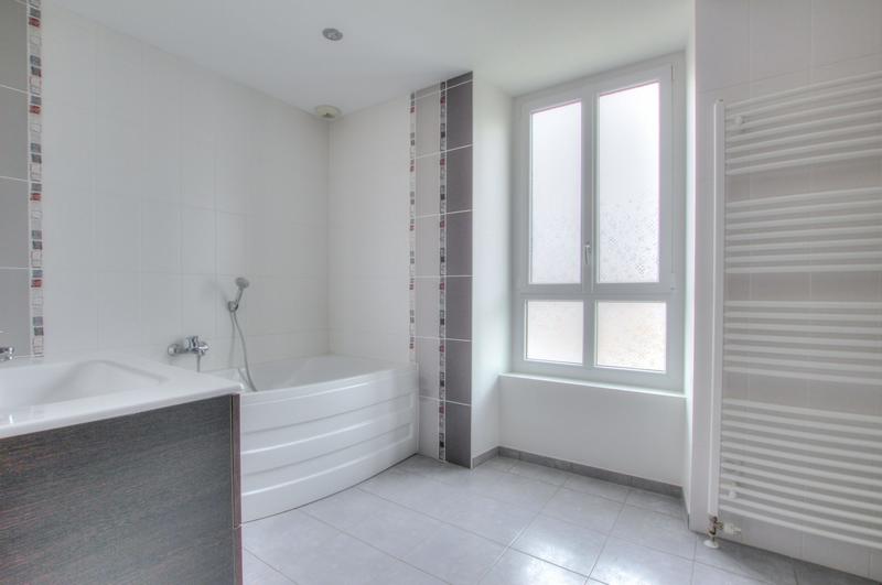 Maison - 200 m² - 6 pièces