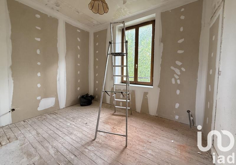 Maison - 215 m² - 9 pièces