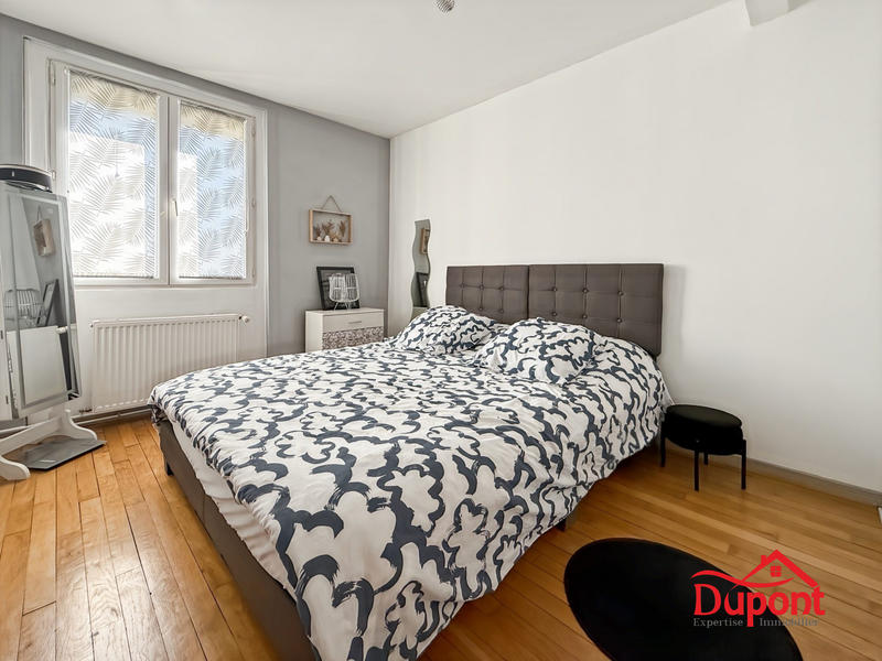 Maison - 80 m² - 5 pièces