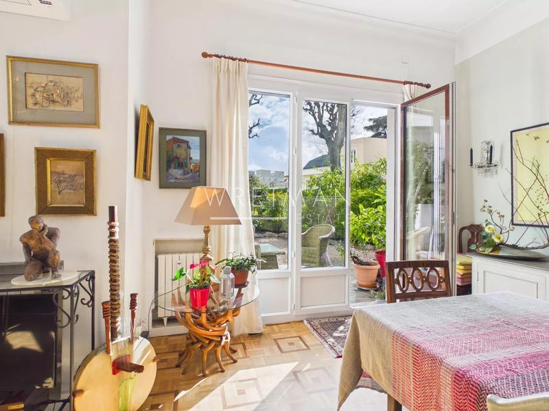 Appartement - 85 m² - 3 pièces