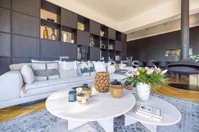 Villa - 250 m² - 5 pièces