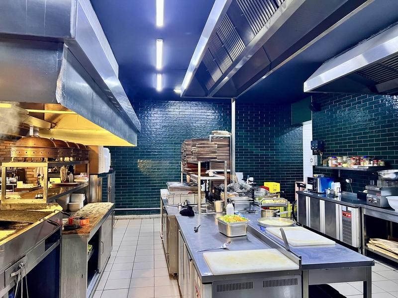 Fonds de commerce - Hôtellerie / Restauration - 400 m²