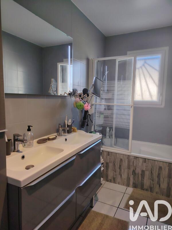 Maison - 96 m² - 4 pièces