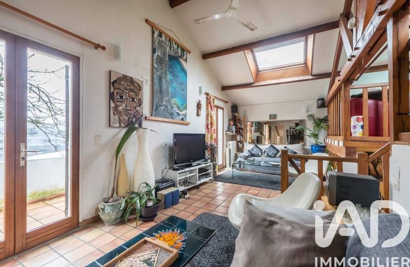 Maison - 175 m² - 9 pièces