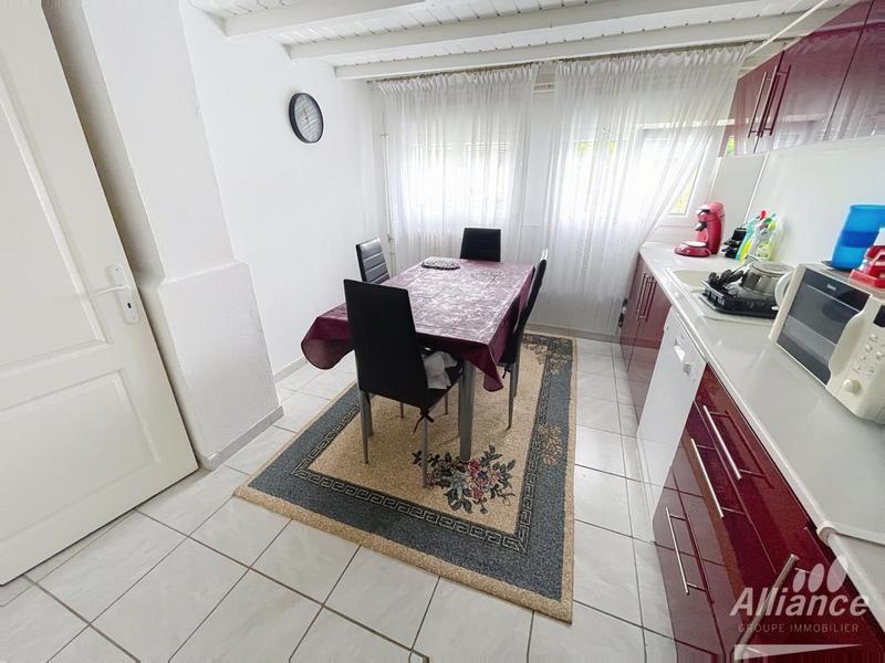 Maison - 150 m² - 8 pièces