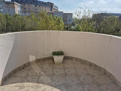 Appartement - 77 m² - 4 pièces